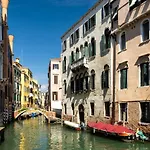 Residence Ca\' Foscolo
