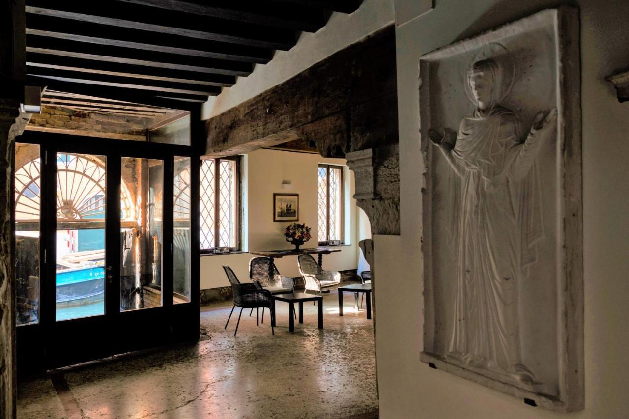 Ca' Foscolo Apartahotel 2*