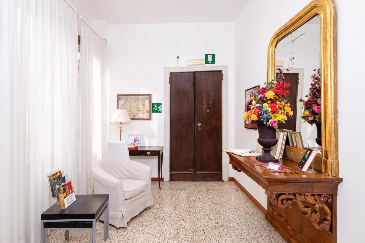 Apartahotel Ca' Foscolo 2*