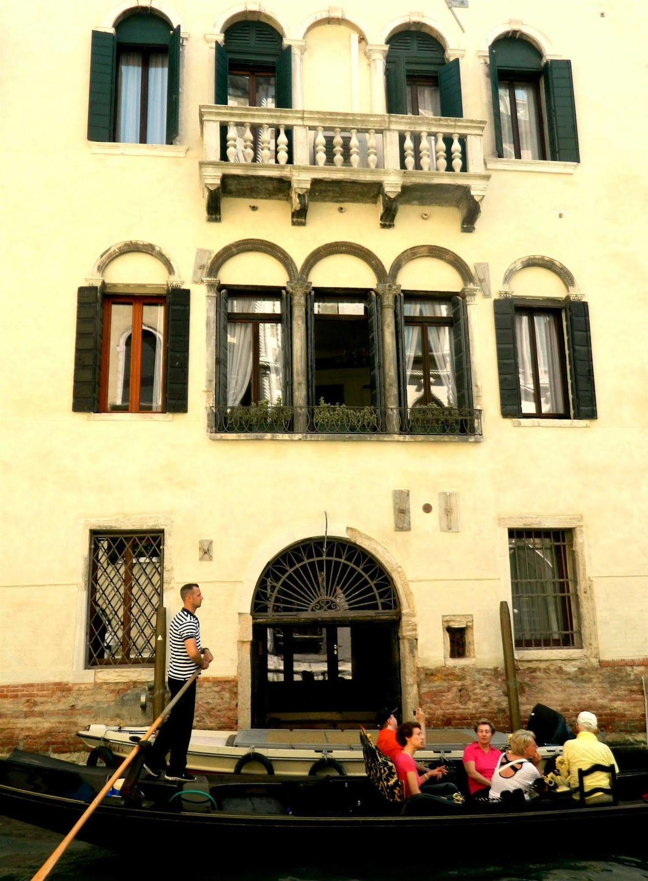 Ca' Foscolo 2* Venecia