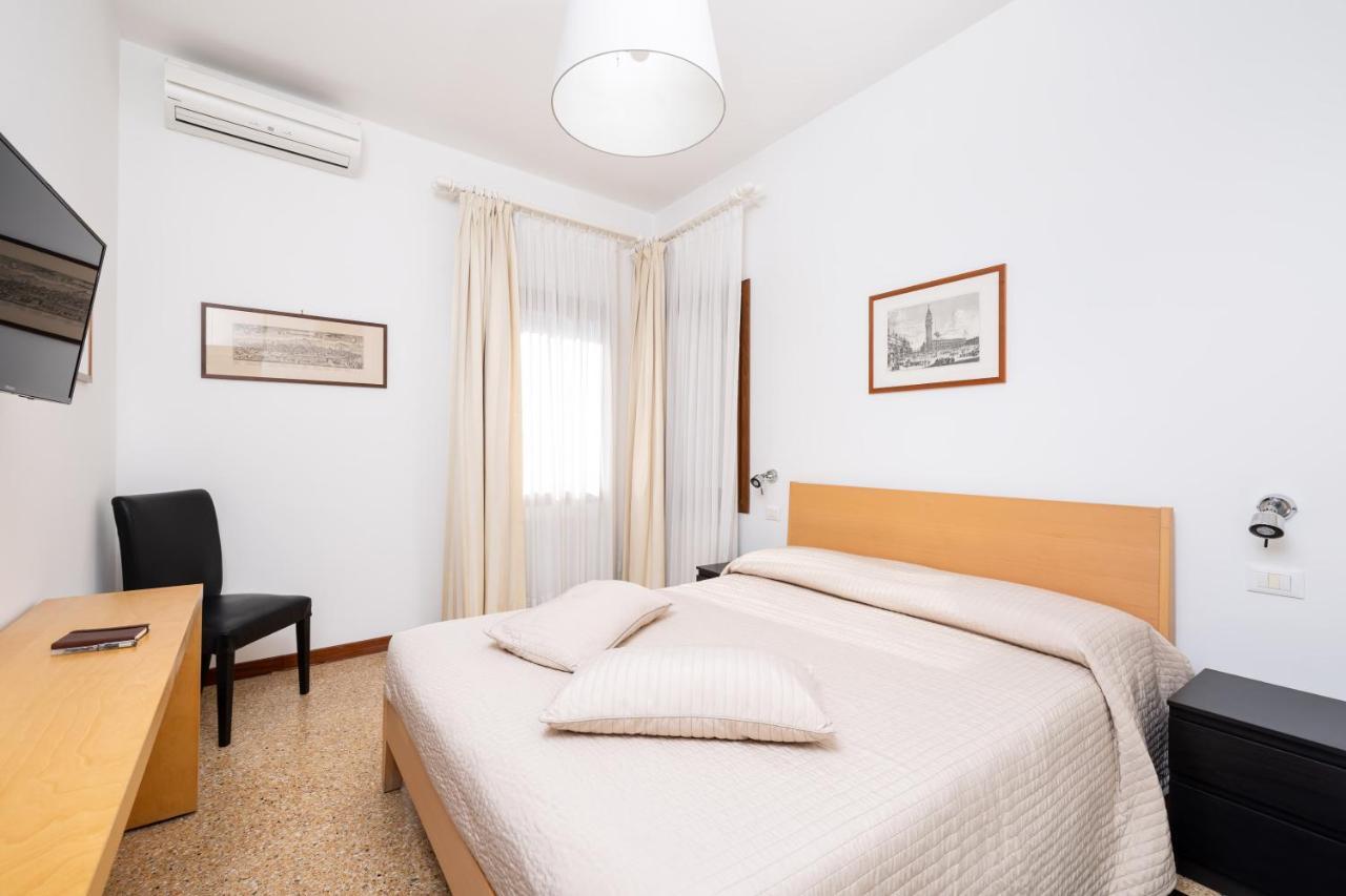 Ca' Foscolo 2* Venezia