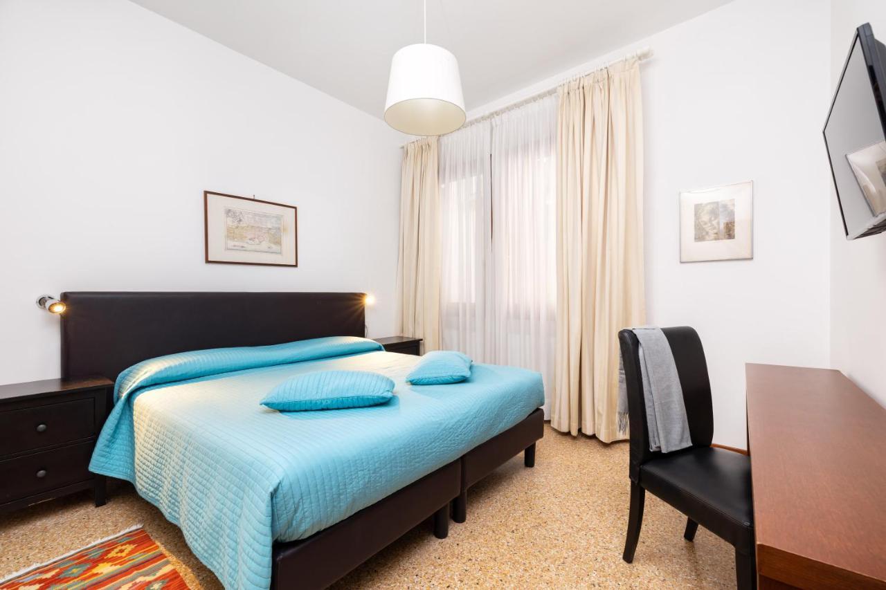 Ca' Foscolo 2* Venezia